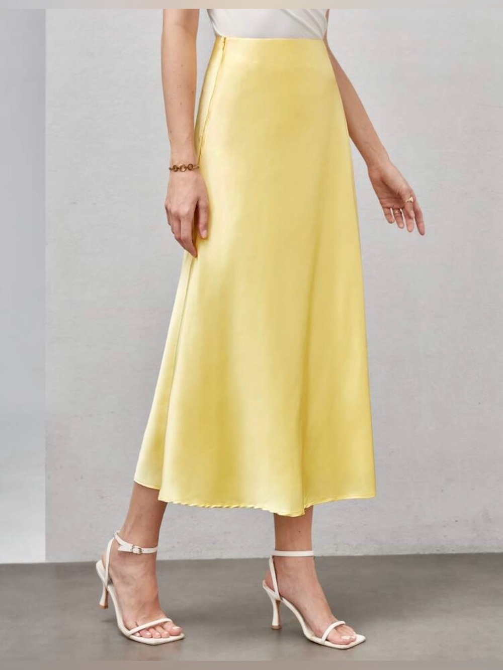 Yellow Satin midi skirt size S